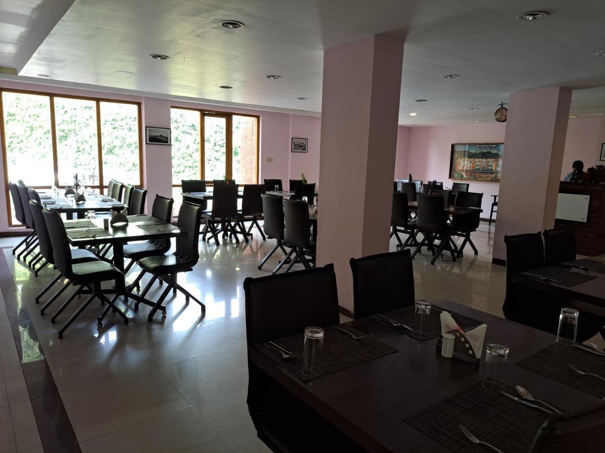 Hotel Preethi Classic Towers Ooty Extérieur photo