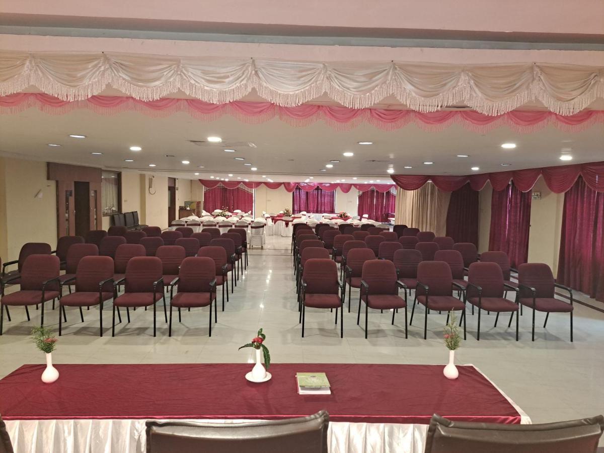 Hotel Preethi Classic Towers Ooty Extérieur photo