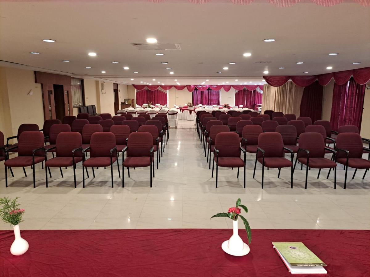 Hotel Preethi Classic Towers Ooty Extérieur photo