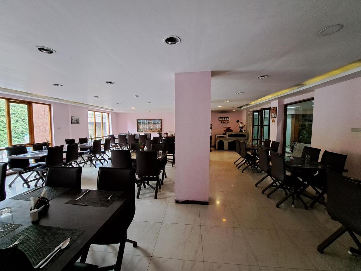 Hotel Preethi Classic Towers Ooty Extérieur photo